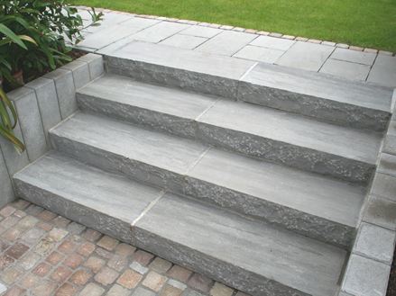 Blockstufen Basalt Takeda Ambiente Treppenanlage