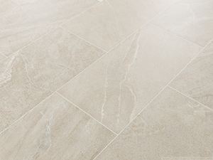 Close-up van Canyon Gold keramische tegels met leisteeneffect