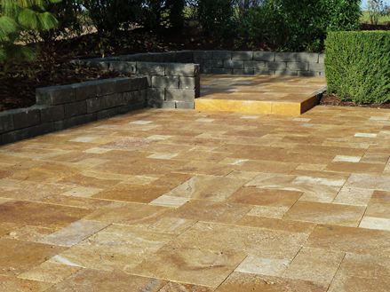 Klantenfoto: Gouden platen op een terras