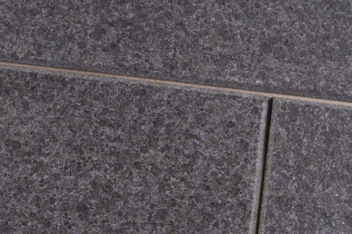 Basalt platen Black Beauty close-up